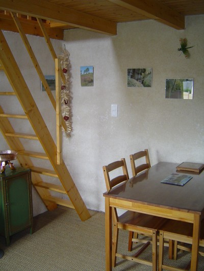 echelle meunier pour acces a l'etage gite a scrignac