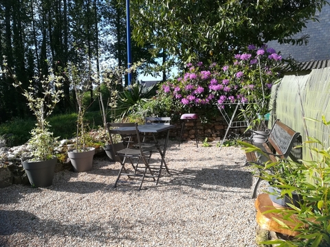 Petit gite bretagne avec jardin ou cour ou terrasse