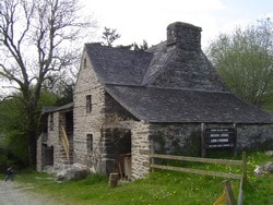 Ecomusees proche gite de bretagne dans Monts d Arre en Bretagne